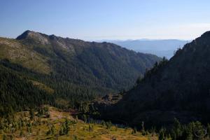 Looking down on East Weaver Lake. Trinity Alps, Monument Peak - Nov2007 033 (Custom)