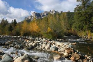 Trinity Divide, Castle Crags - Oct2009 021 (Custom)